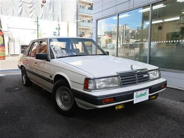 Mazda Luce рестайлинг 1983, седан, 4 поколение, HB (10.1983 - 08.1986)