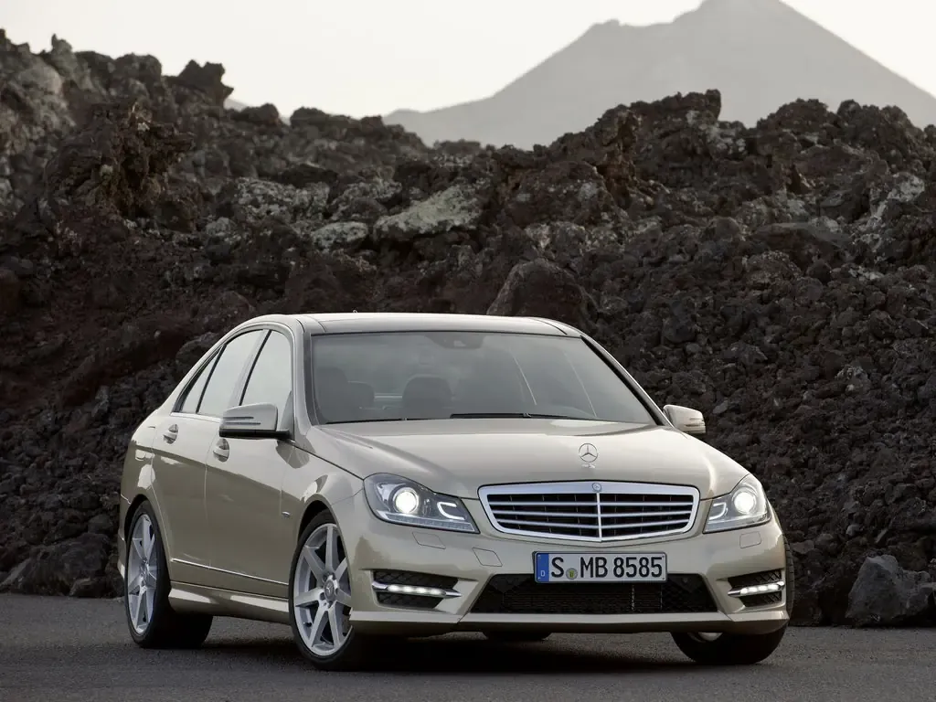 Mercedes-Benz C-Class рестайлинг 2011, седан, 3 поколение, W204 (03.2011 - 02.2014)