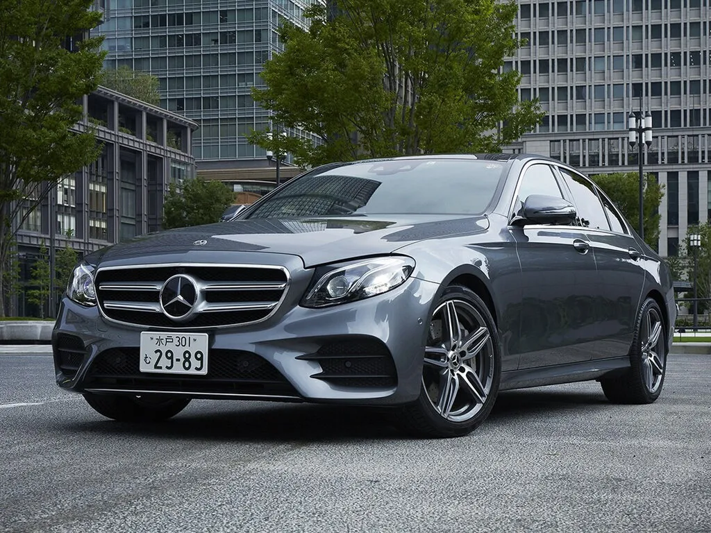 Mercedes-Benz E-Class 2016, седан, 5 поколение, W213 (07.2016 - 08.2020)