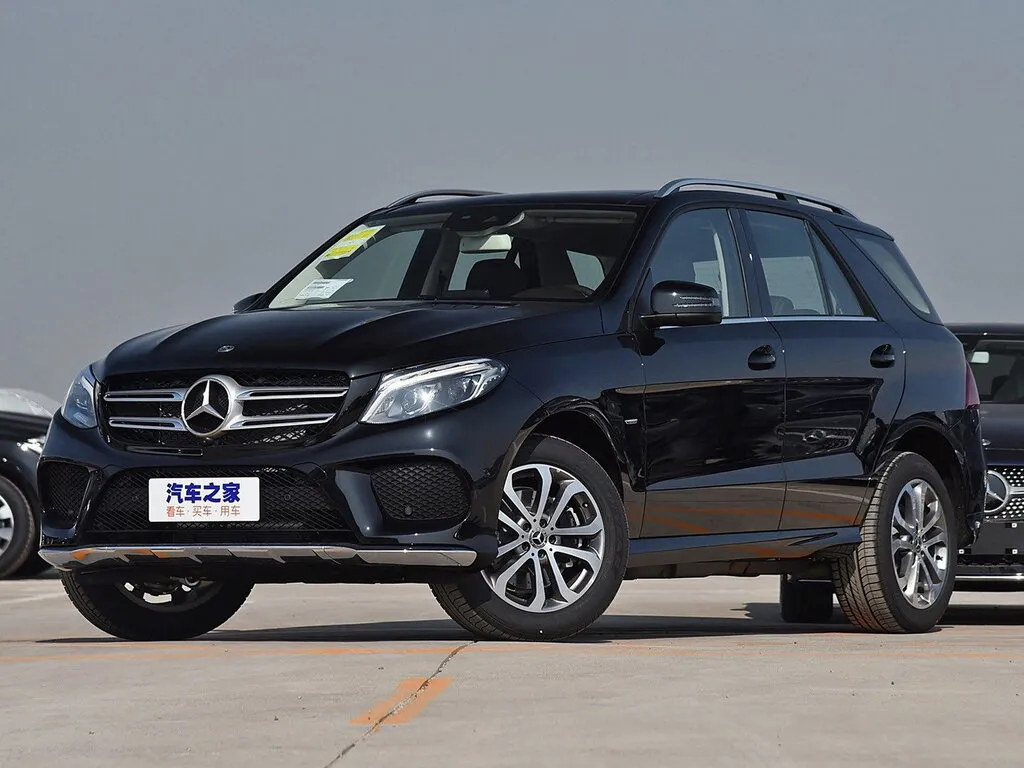 Mercedes-Benz GLE-Class 2015, джип/suv 5 дв., 1 поколение, W166 (03.2015 - 01.2020)