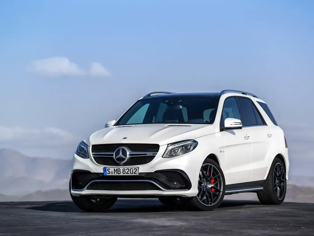 Mercedes-Benz GLE-Class 2015, джип/suv 5 дв., 1 поколение, W166 (03.2015 - 09.2018)