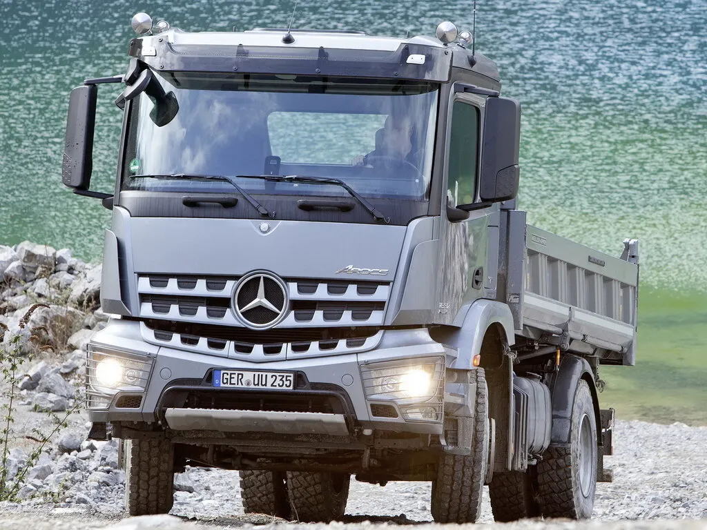 Mercedes-Benz Arocs 4x2 2013, бортовой грузовик, 1 поколение (01.2013 - 03.2022)