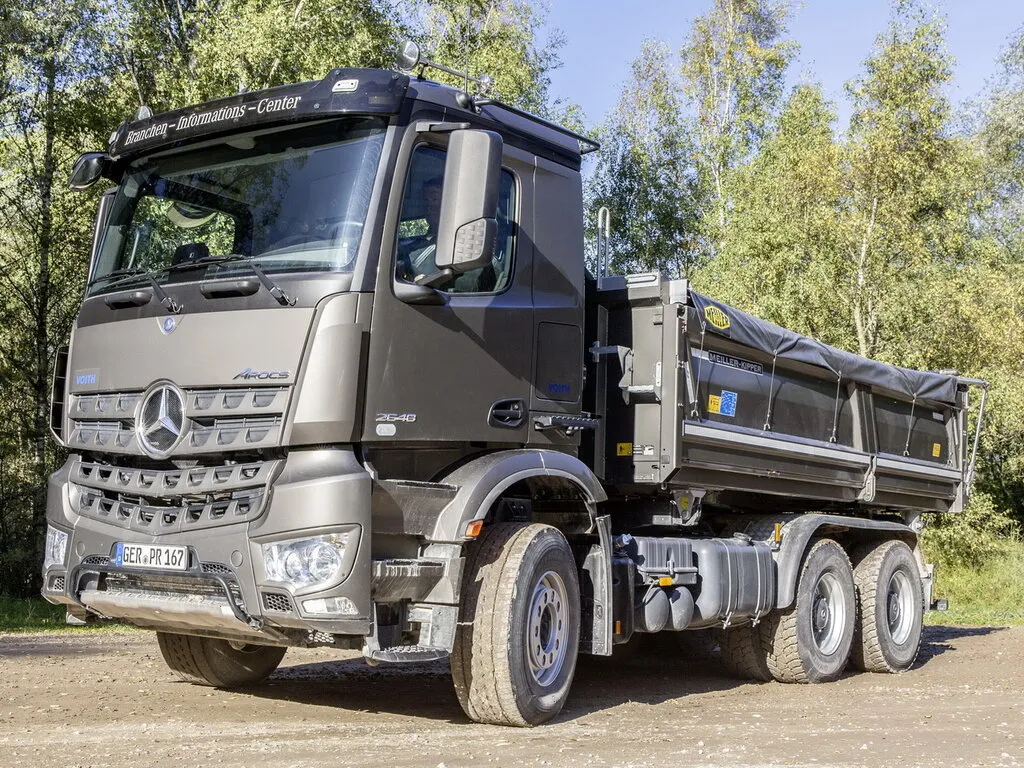 Mercedes-Benz Arocs 6x4 2013, бортовой грузовик, 1 поколение (01.2013 - 03.2022)