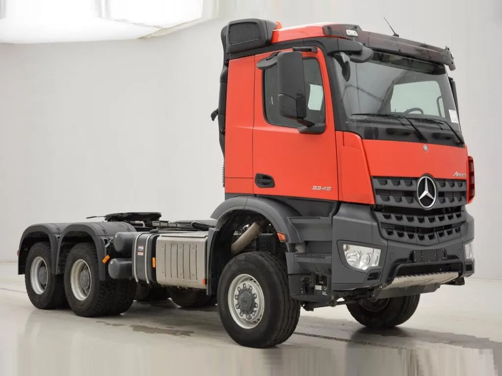 Mercedes-Benz Arocs 6x6 2013, седельный тягач, 1 поколение (01.2013 - 03.2022)