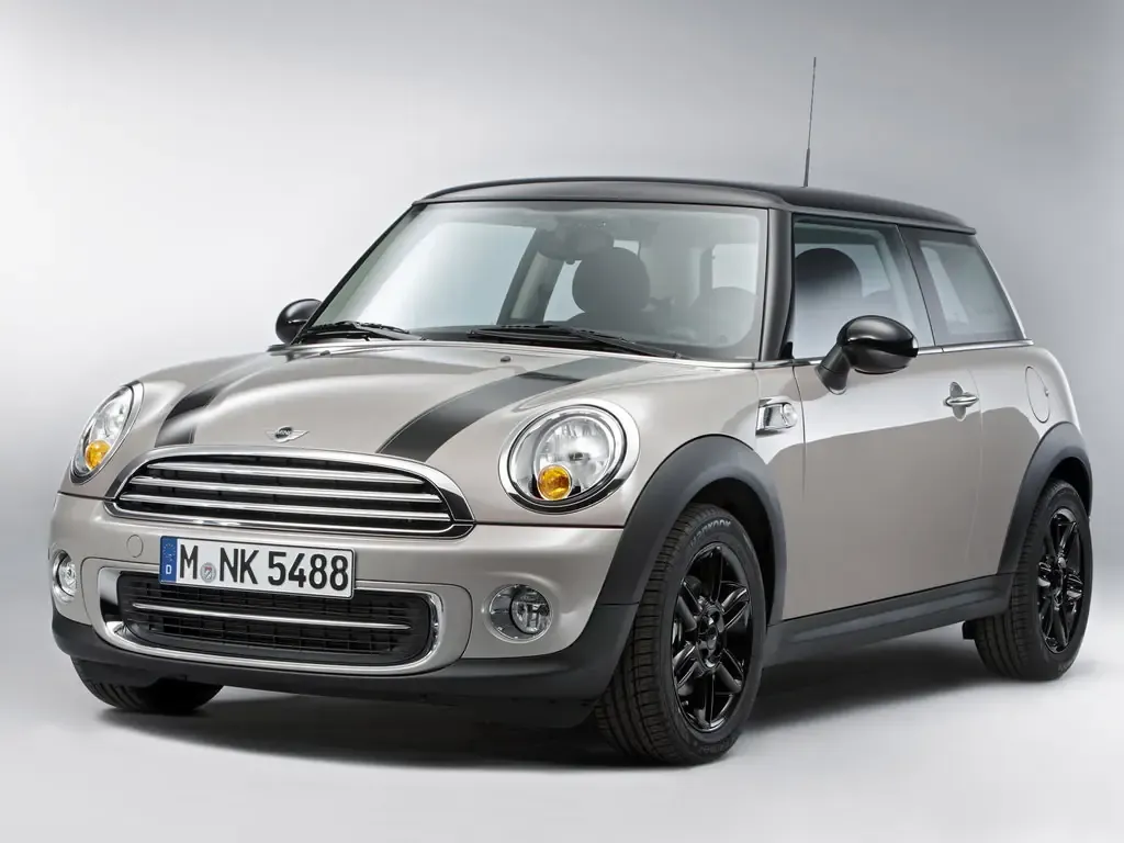 MINI Hatch рестайлинг 2010, хэтчбек 3 дв., 2 поколение (04.2010 - 11.2014)