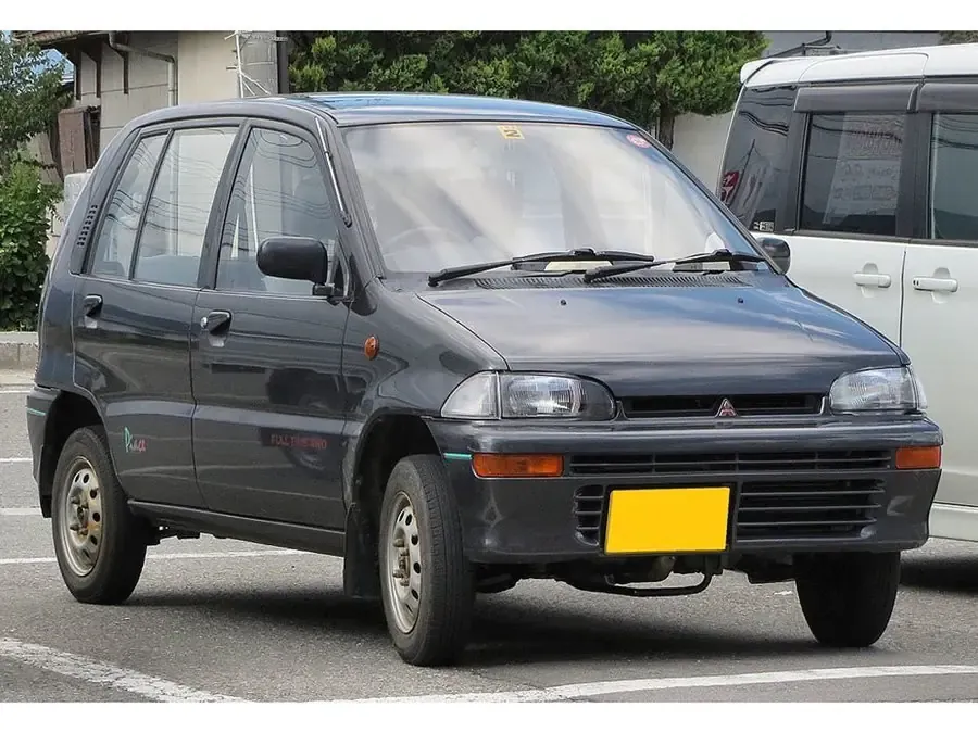Mitsubishi Minica рестайлинг 1992, хэтчбек 5 дв., 6 поколение (01.1992 - 08.1993)