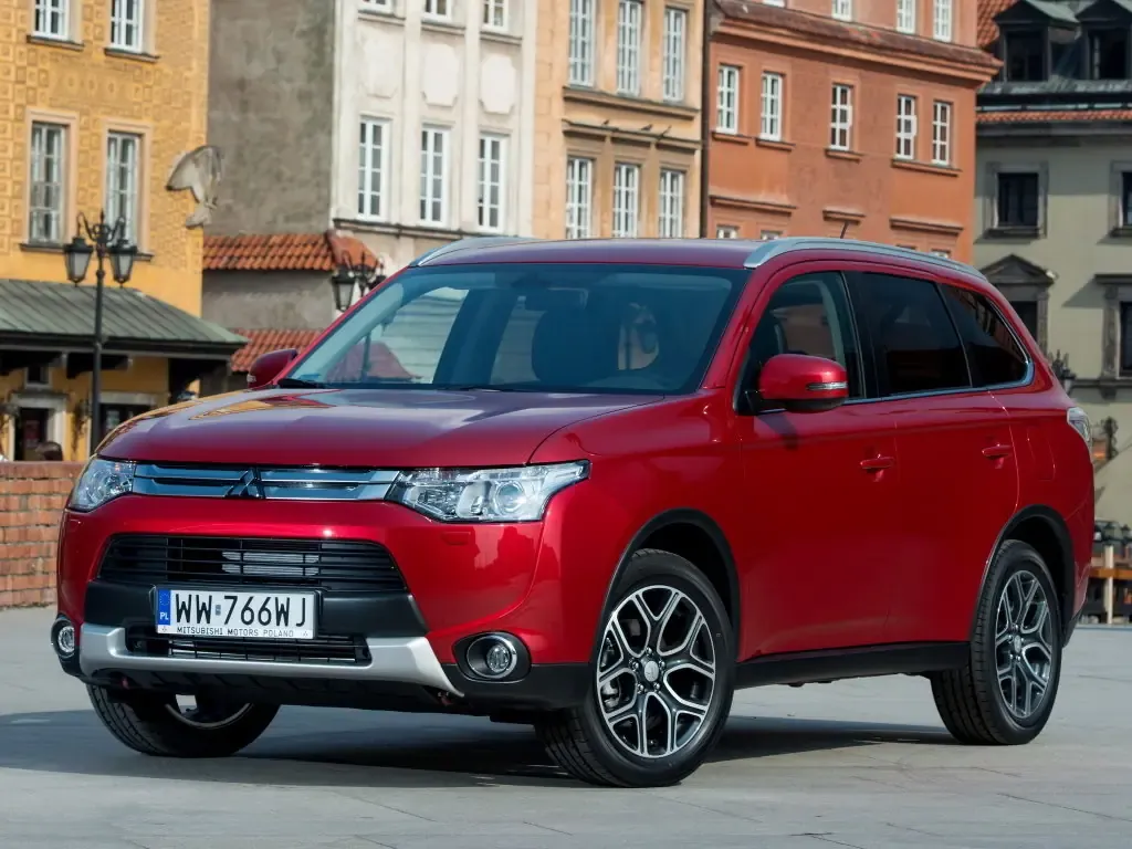 Mitsubishi Outlander рестайлинг 2014, джип/suv 5 дв., 3 поколение, GF0W, GG0W (01.2014 - 05.2015)
