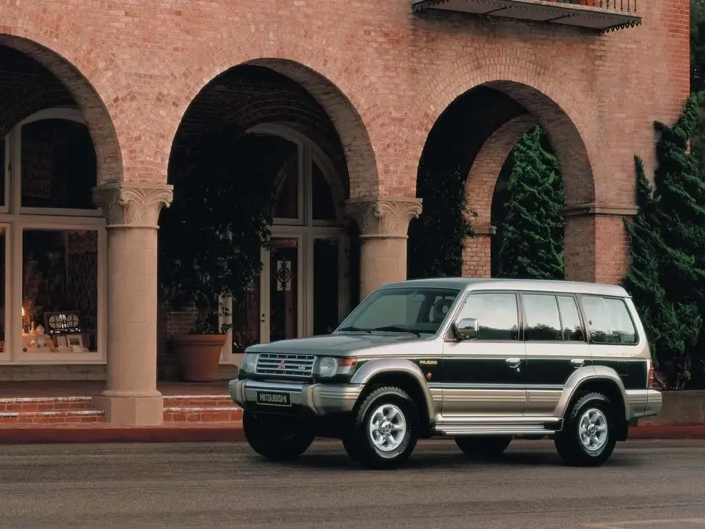 Mitsubishi Pajero 1991, джип/suv 5 дв., 2 поколение, V30/V40 (01.1991 - 04.1997)
