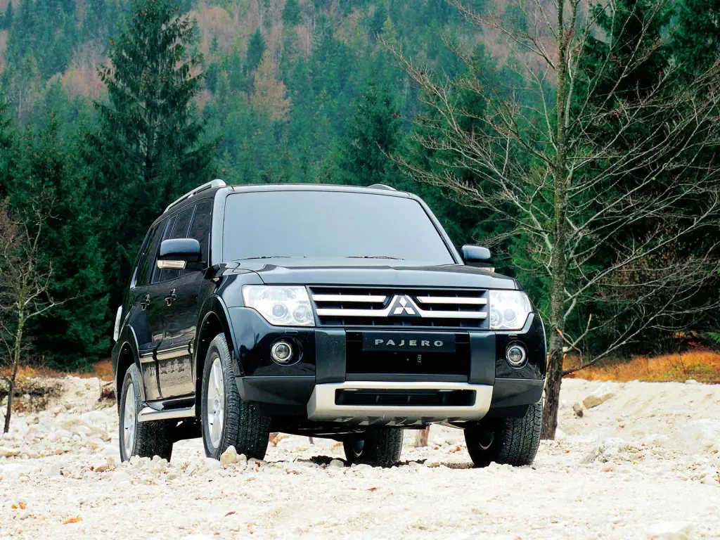Mitsubishi Pajero 2006, джип/suv 5 дв., 4 поколение, V90 (08.2006 - 08.2011)