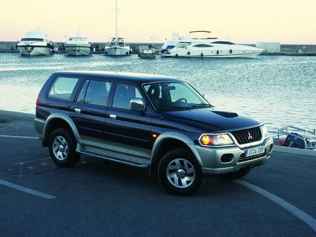 Mitsubishi Pajero Sport 1997, джип/suv 5 дв., 1 поколение (04.1997 - 08.2004)