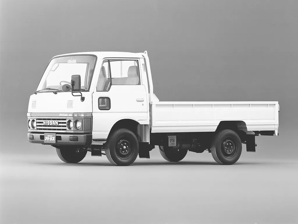 Nissan Atlas 1982, бортовой грузовик, 1 поколение, F22 (02.1982 - 12.1991)