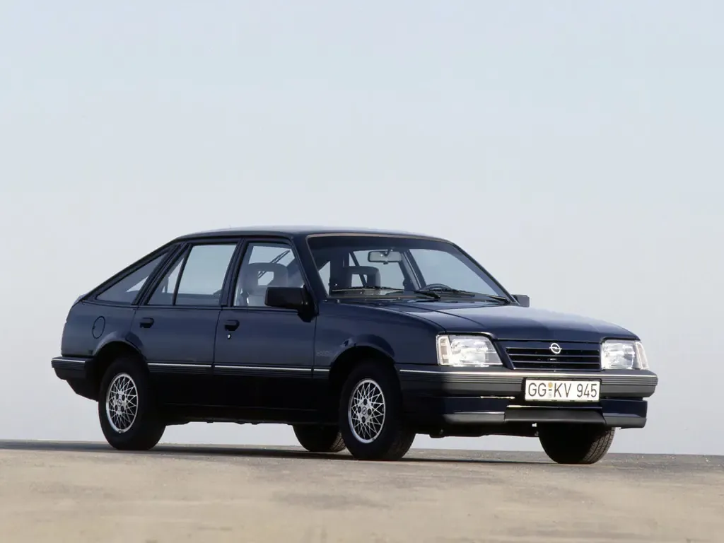 Opel Ascona 2-й рестайлинг 1986, хэтчбек 5 дв., 3 поколение, C3 (08.1986 - 10.1988)