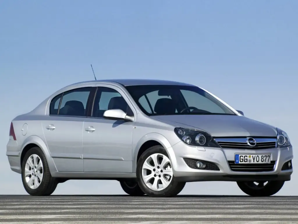 Opel Astra Family рестайлинг 2011, седан, 3 поколение, H (04.2011 - 11.2014)
