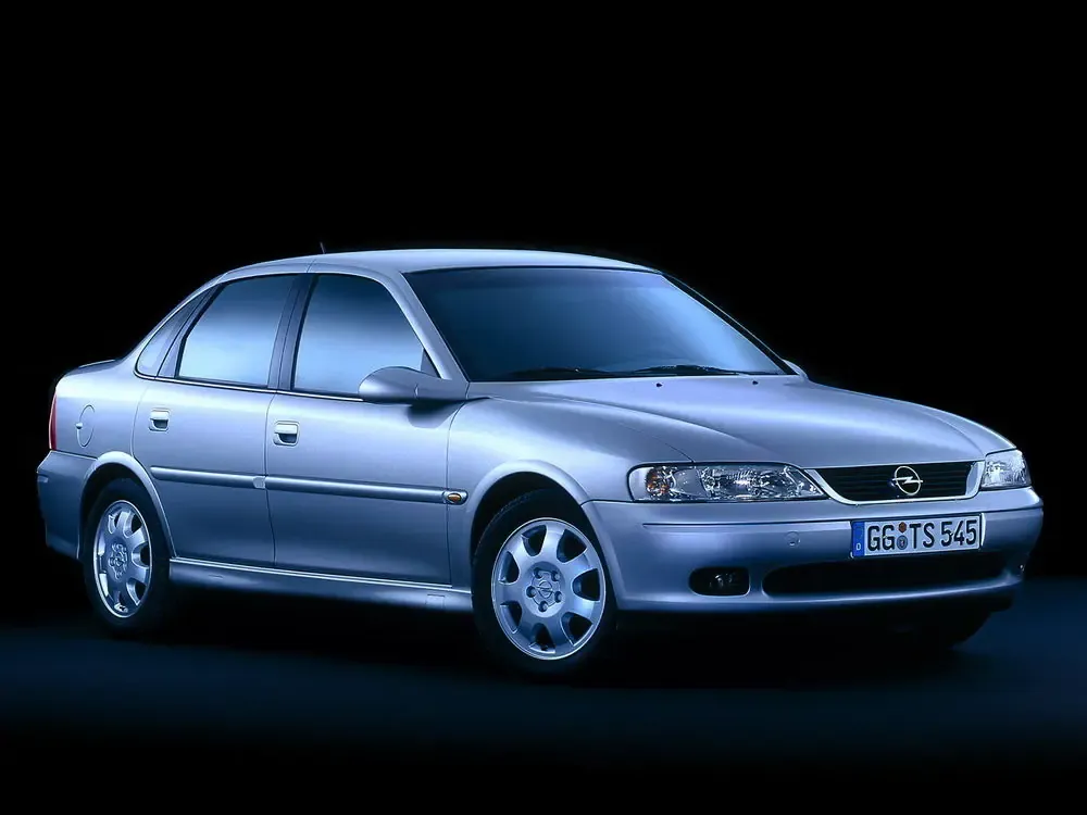 Opel Vectra рестайлинг 1999, седан, 2 поколение, B (01.1999 - 04.2003)