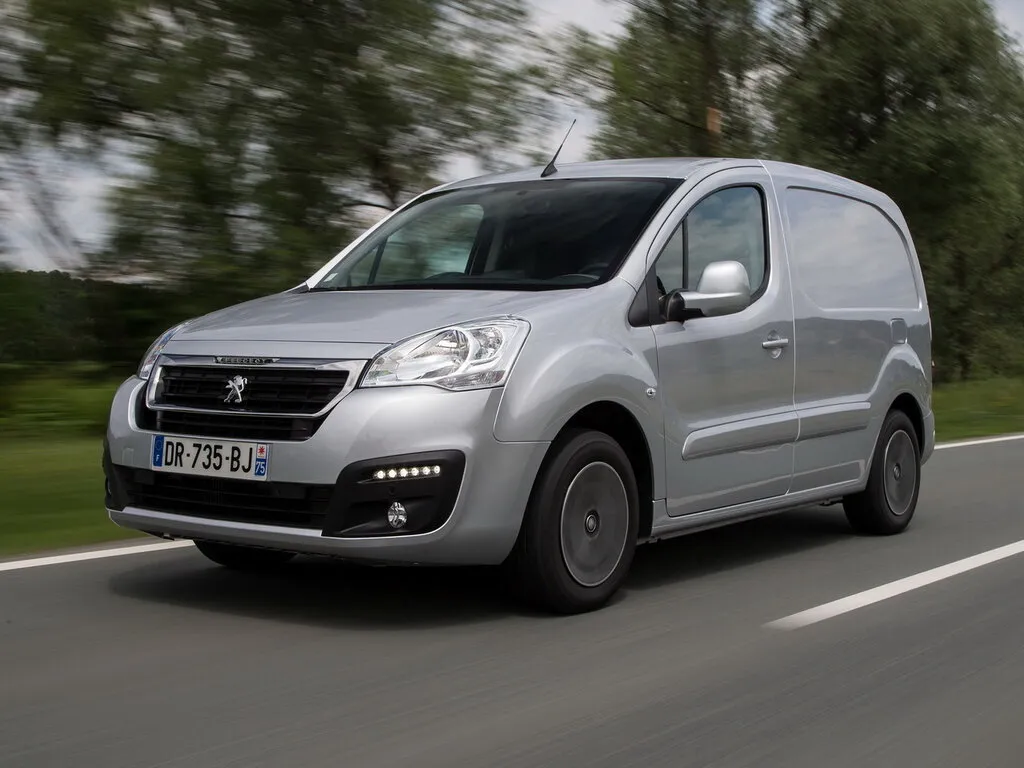 Peugeot Partner 2-й рестайлинг 2015, цельнометаллический фургон, 2 поколение, B9 (06.2015 - 03.2018)