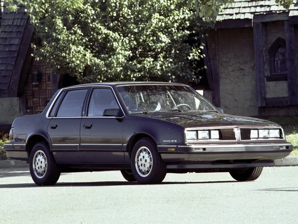 Pontiac 6000 1982, седан, 1 поколение, 2A (01.1982 - 10.1984)