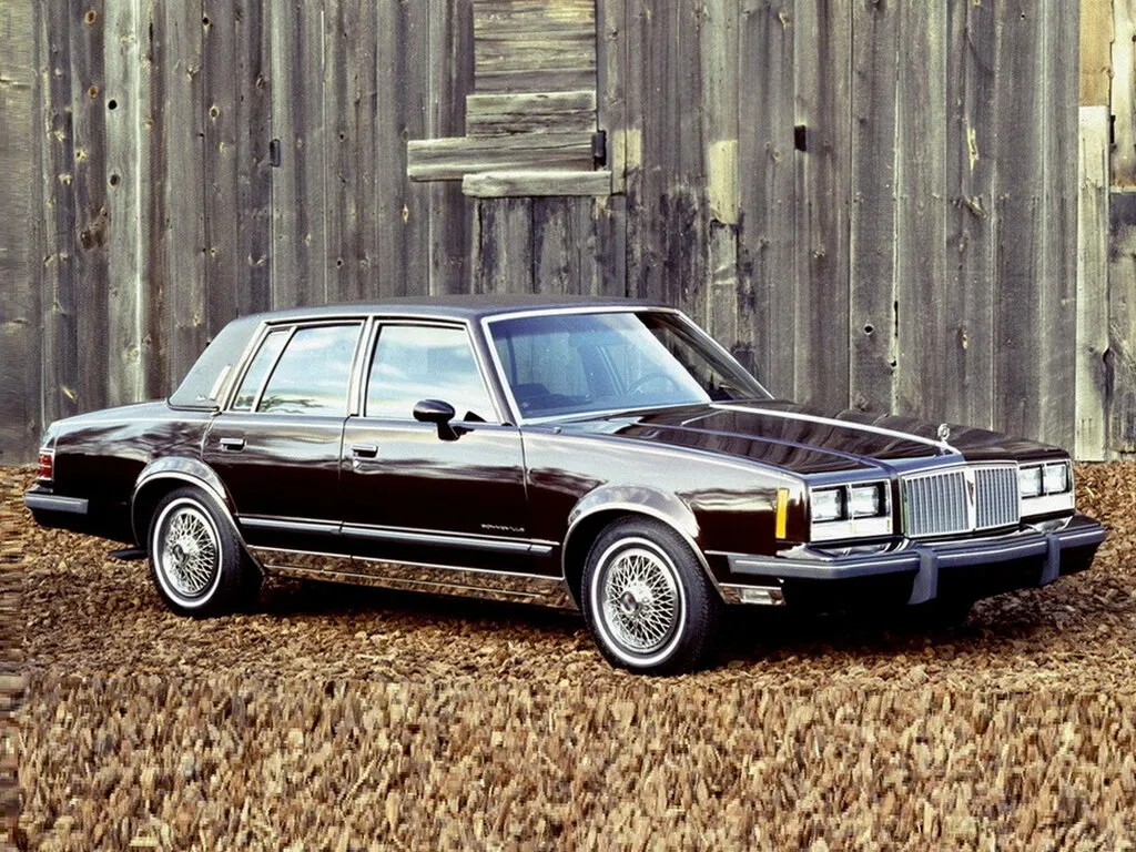Pontiac Bonneville 1981, седан, 8 поколение (09.1981 - 10.1986)