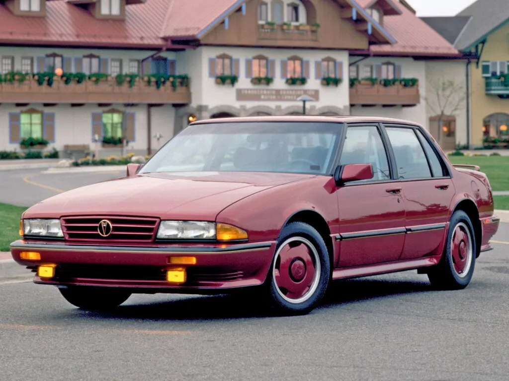 Pontiac Bonneville 1986, седан, 9 поколение (10.1986 - 02.1991)