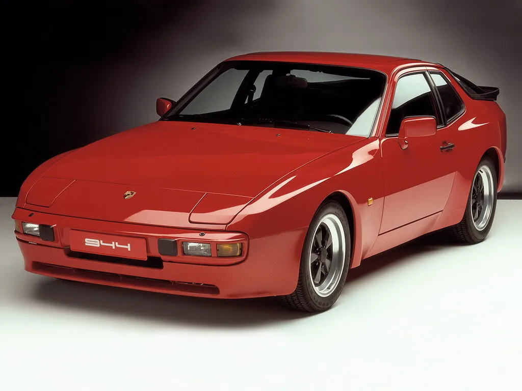 Porsche 944 1982, хэтчбек 3 дв., 1 поколение (01.1982 - 06.1985)