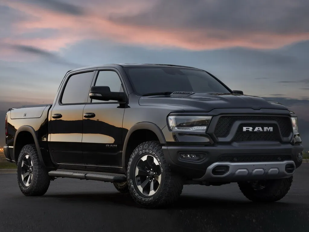 RAM 1500 2018, пикап, 2 поколение, DT (01.2018 - 02.2025)