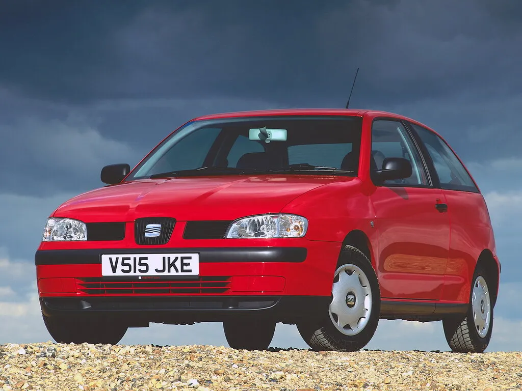 SEAT Ibiza 2-й рестайлинг 1999, хэтчбек 3 дв., 2 поколение, 6K (05.1999 - 04.2002)