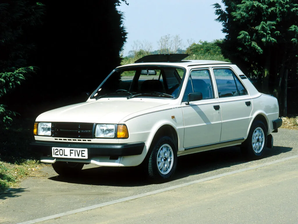 Skoda 105/120/125 рестайлинг 1983, седан, 1 поколение, 742 (08.1983 - 01.1990)