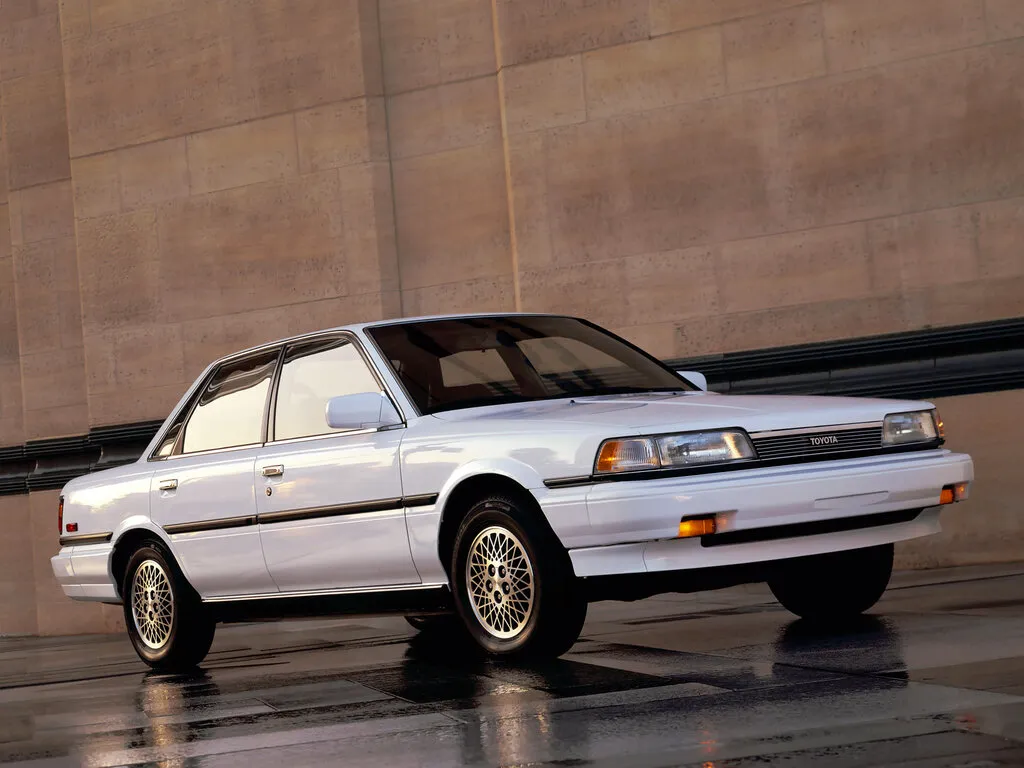 Toyota Camry 1986, седан, 2 поколение, V20 (06.1986 - 09.1991)