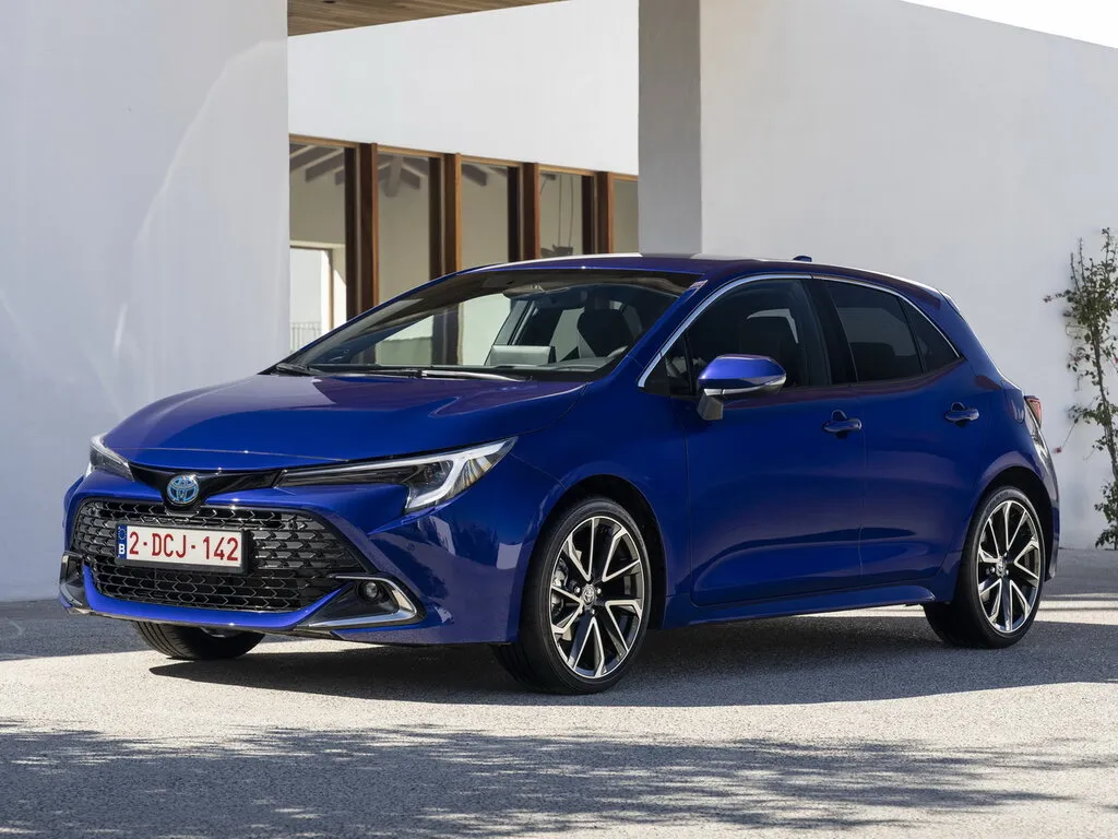 Toyota Corolla рестайлинг 2022, хэтчбек 5 дв., 12 поколение, E210 (07.2022 - н.в.)