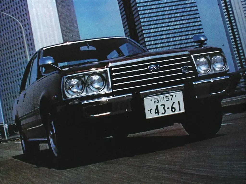 Toyota Corona рестайлинг 1977, седан, 5 поколение, T120 (01.1977 - 08.1978)