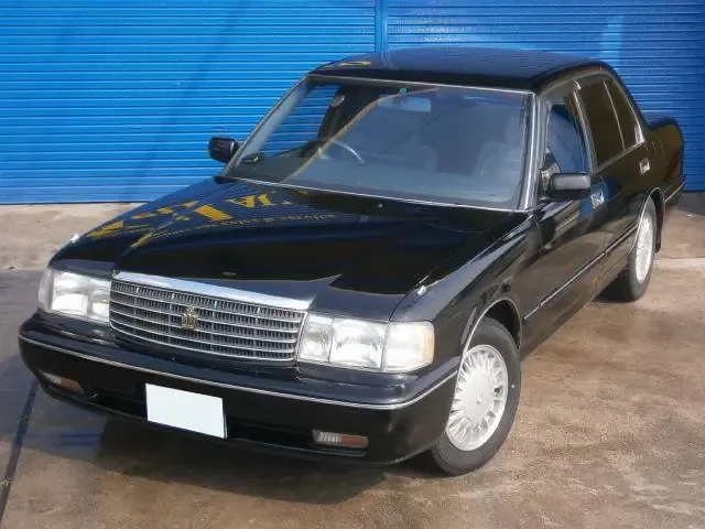 Toyota Crown 2-й рестайлинг 1991, седан, 8 поколение, S130 (10.1991 - 11.1995)