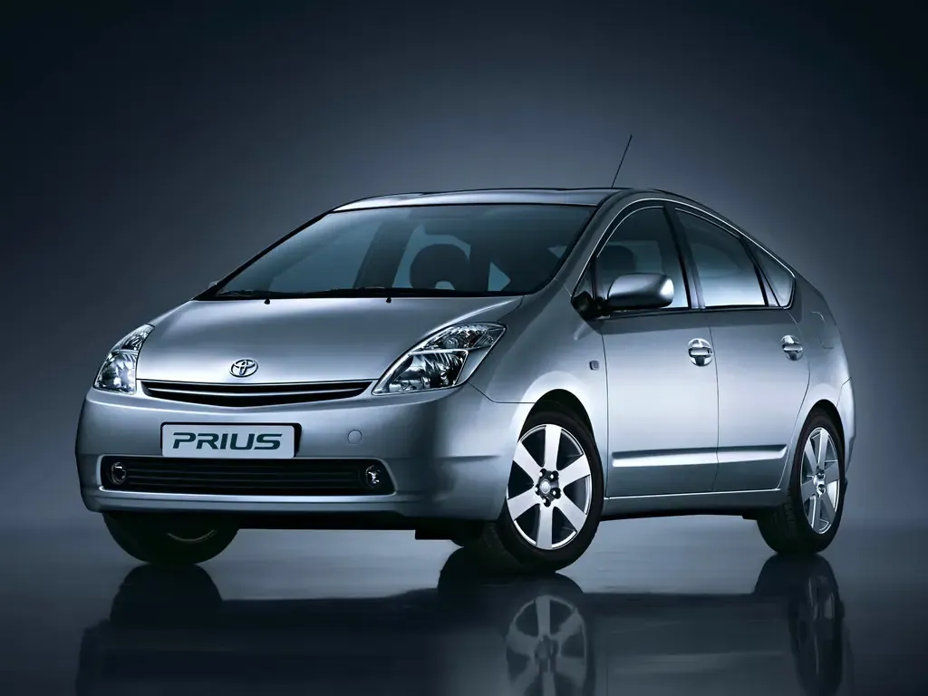 Toyota Prius 2003, лифтбек, 2 поколение, XW20 (09.2003 - 10.2005)