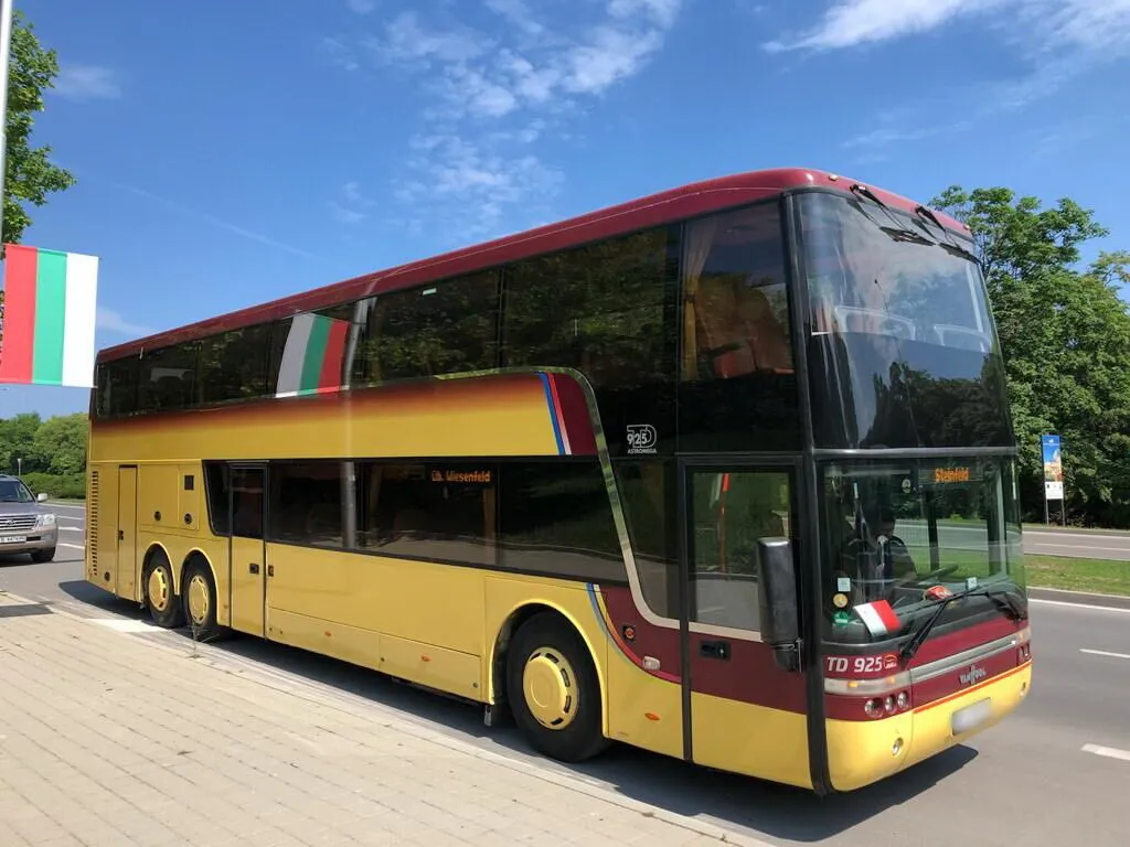 Van Hool T9-Series рестайлинг 2009, автобус, 2 поколение (01.2009 - 01.2011)