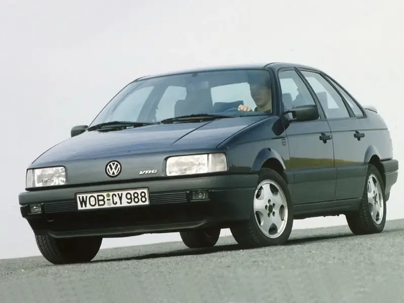 Volkswagen Passat 1988, седан, 3 поколение, B3 (03.1988 - 09.1993)