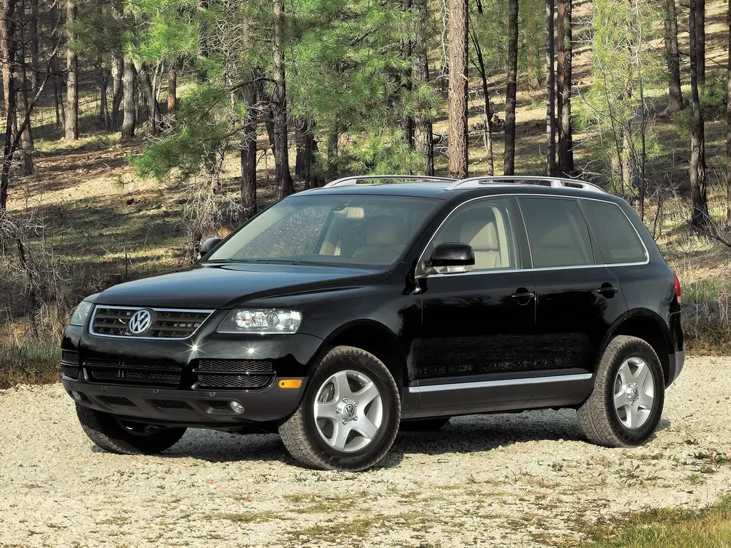 Volkswagen Touareg 2002, джип/suv 5 дв., 1 поколение, GP (09.2002 - 03.2007)