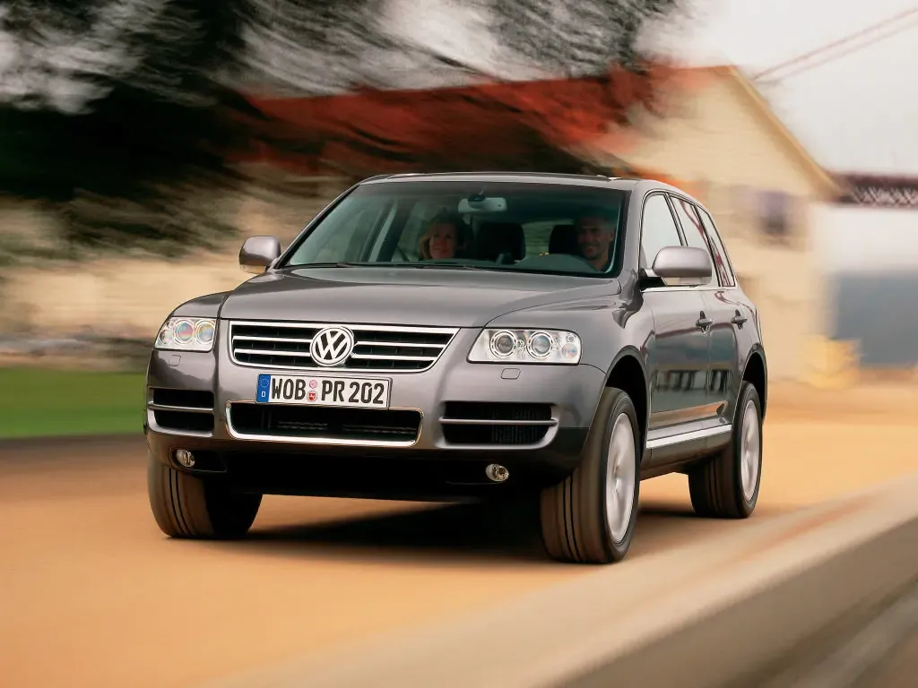 Volkswagen Touareg 2002, джип/suv 5 дв., 1 поколение, GP (09.2002 - 12.2006)