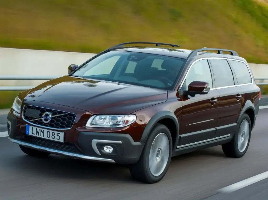 Volvo XC70 рестайлинг 2013, универсал, 3 поколение (04.2013 - 05.2016)