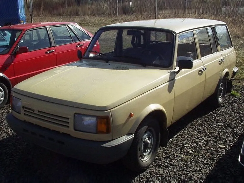 Wartburg 1.3 1989, универсал, 1 поколение (02.1989 - 04.1991)