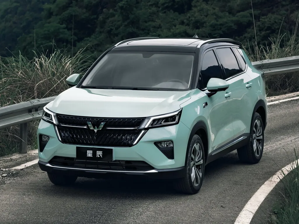 Wuling Asta 2021, джип/suv 5 дв., 1 поколение (09.2021 - н.в.)