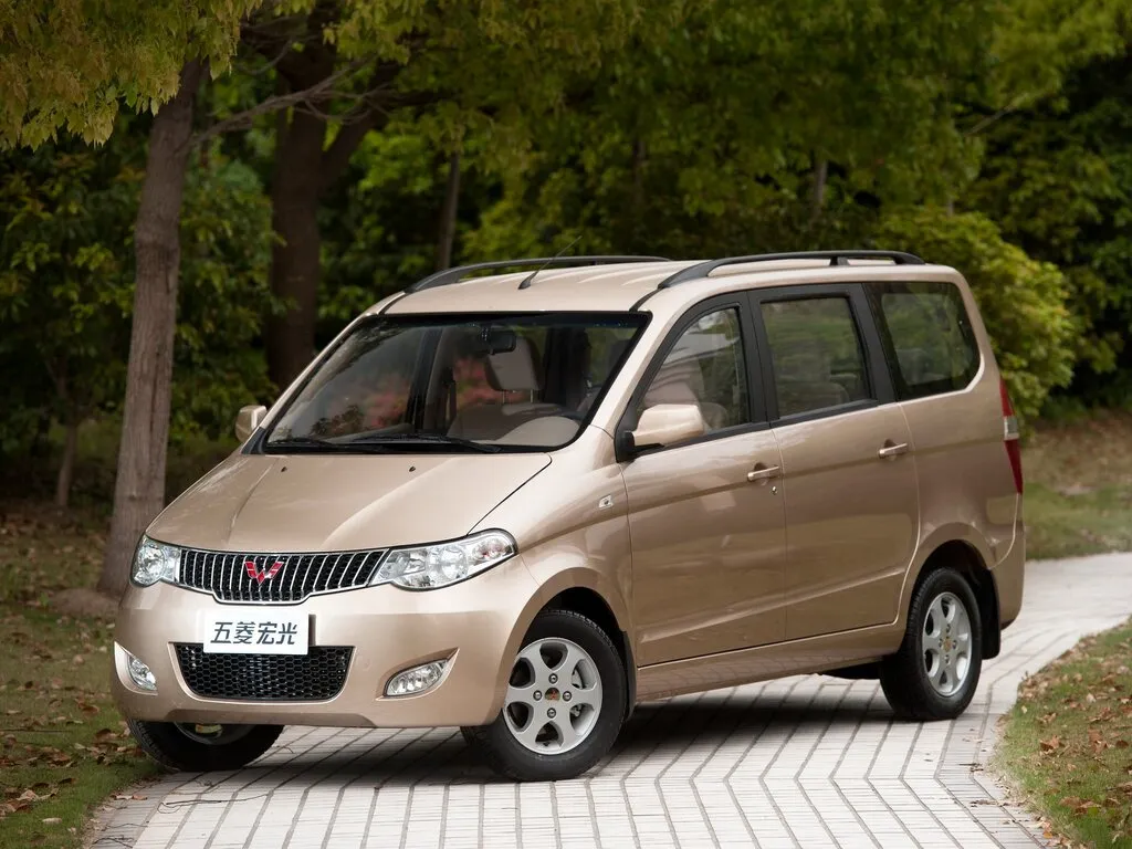 Wuling Hongguang 2010, минивэн, 1 поколение (09.2010 - 08.2018)