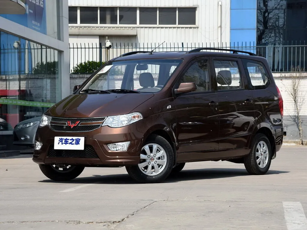 Wuling Hongguang S Classic 2018, минивэн, 1 поколение (08.2018 - н.в.)