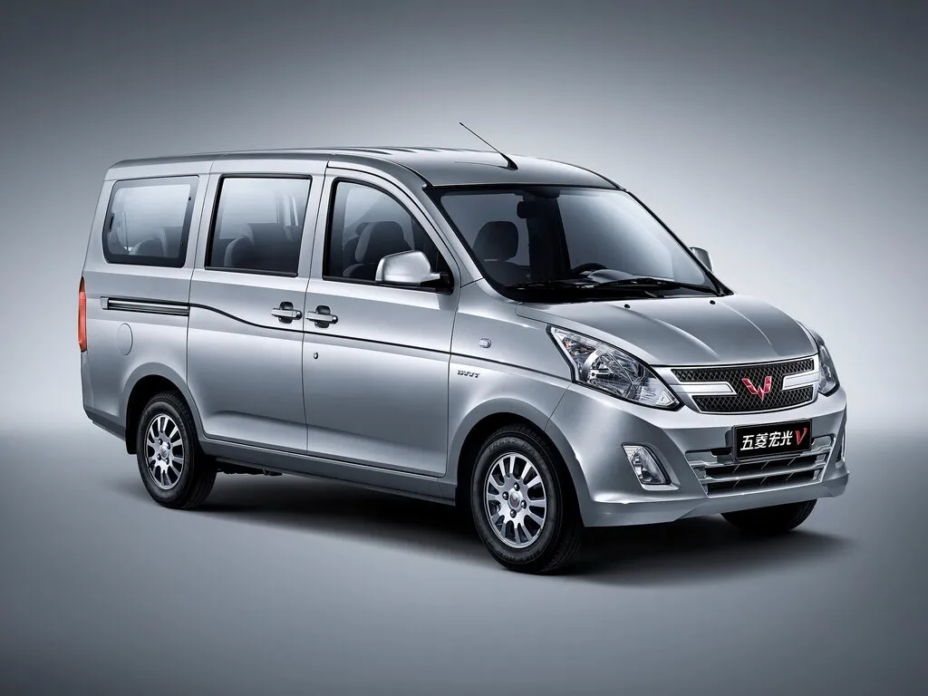 Wuling Hongguang V 2015, минивэн, 1 поколение (01.2015 - 11.2018)