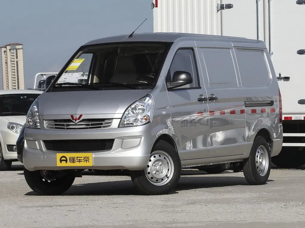 Wuling Rongguang S 2013, цельнометаллический фургон, 1 поколение (11.2013 - н.в.)