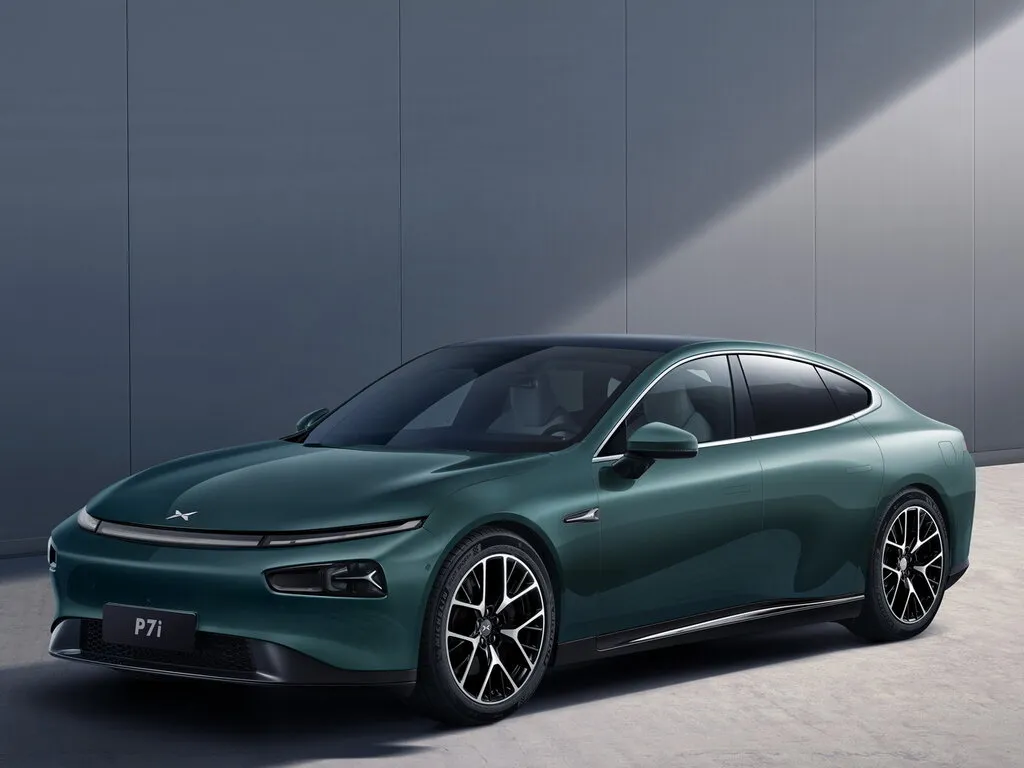 Xpeng P7 рестайлинг 2023, седан, 1 поколение (02.2023 - 05.2025)